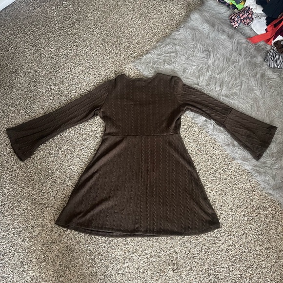 Max + Ash Brown Flare Sleeve Knit Dress - Picture 7 of 10